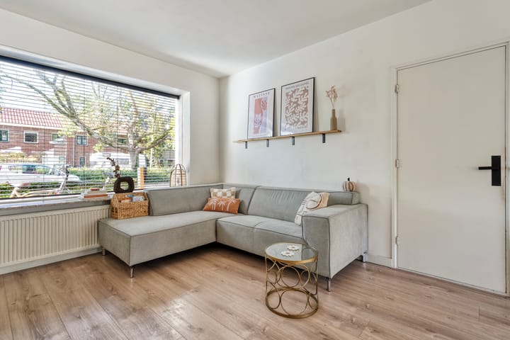 Tussenwoning te koop: Willem Barentszstraat 37, Zwolle