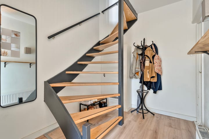 Tussenwoning te koop: Willem Barentszstraat 37, Zwolle