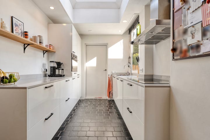 Tussenwoning te koop: Willem Barentszstraat 37, Zwolle