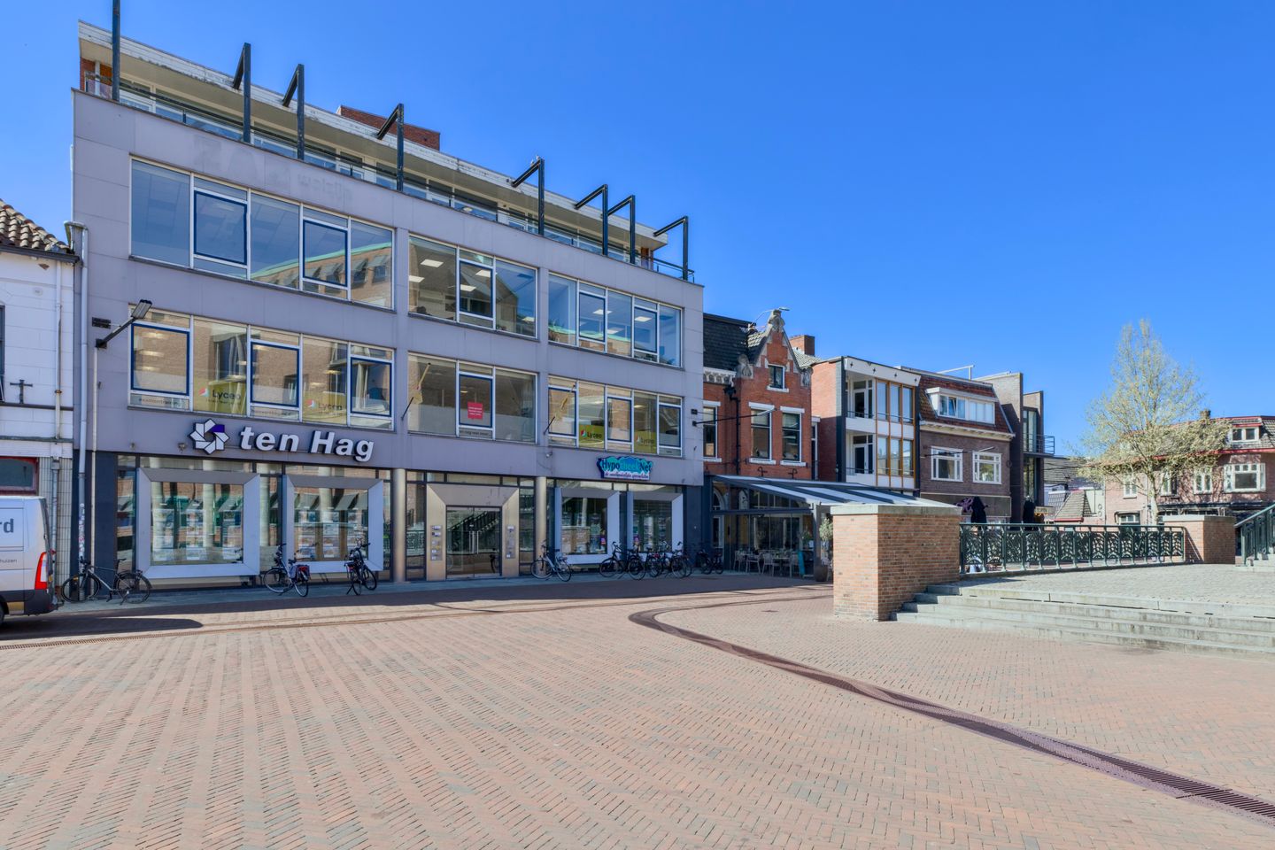 View photo 1 of Burgemeester Jansenplein 34