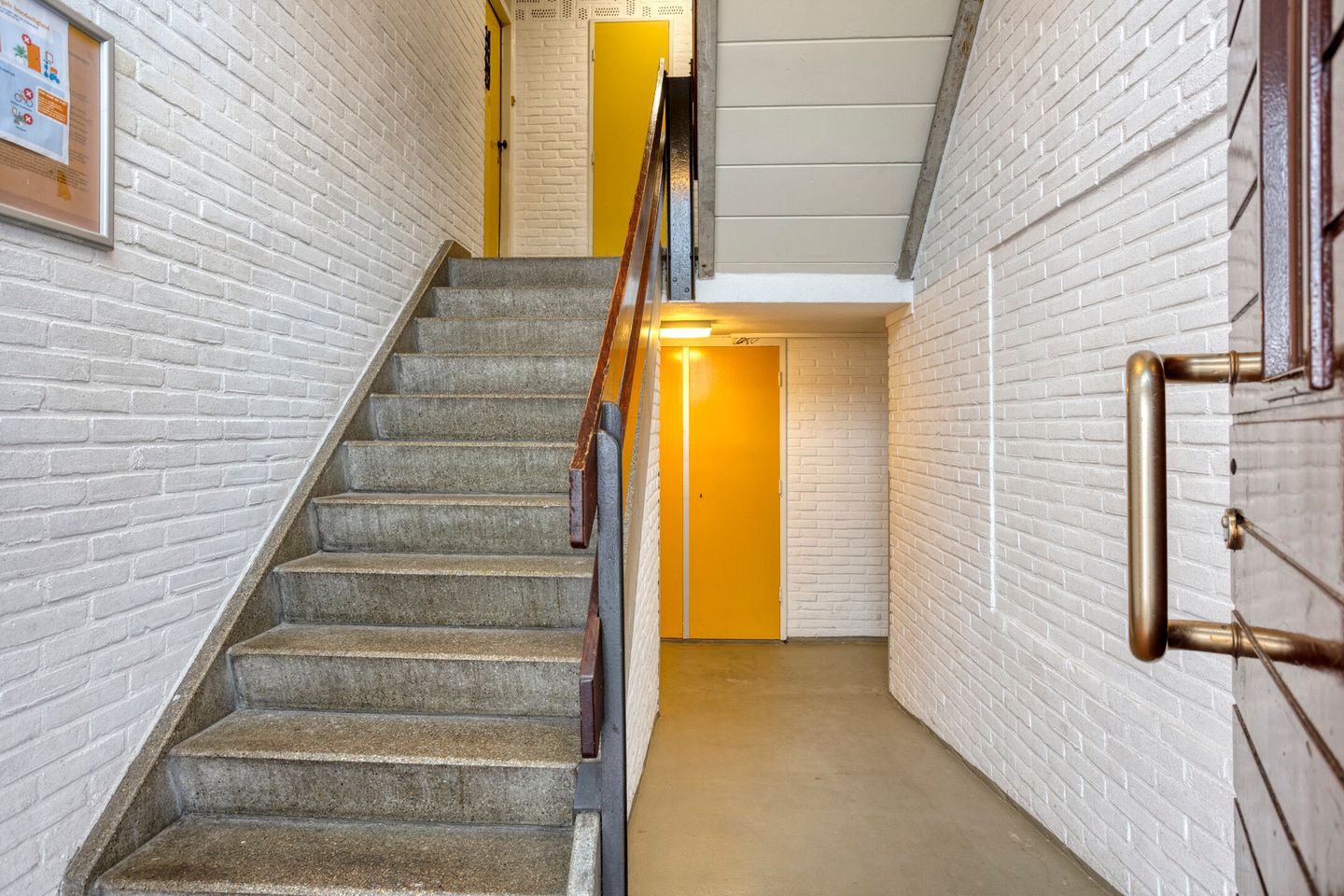 Photo 14 of Meindert Hobbemastraat 50