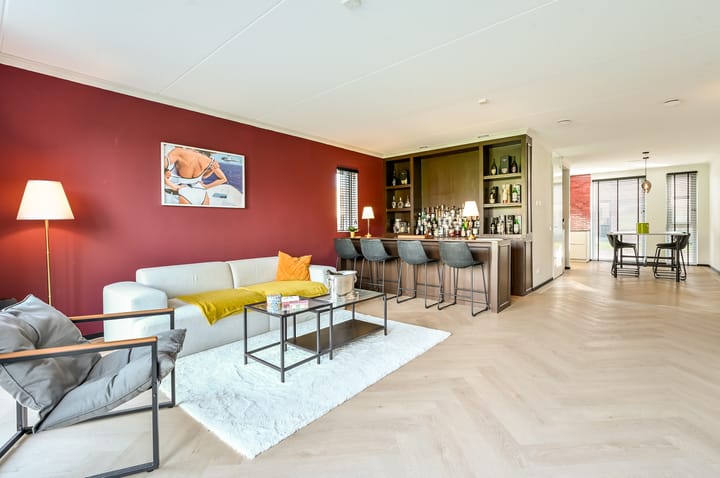 Twee-onder-één-kap te koop: Houtwal 25, Lelystad