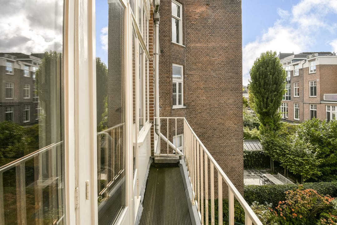 Photo 16 of Pieter de Hoochstraat 14-2