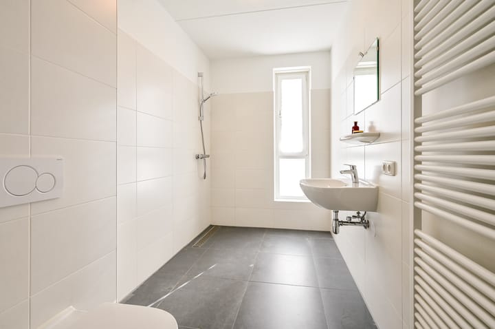 Twee-onder-één-kap te koop: Houtwal 25, Lelystad