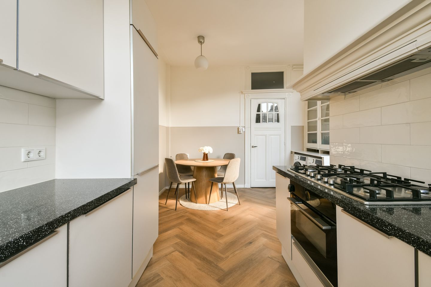 Photo 25 of Pieter de Hoochstraat 14-2