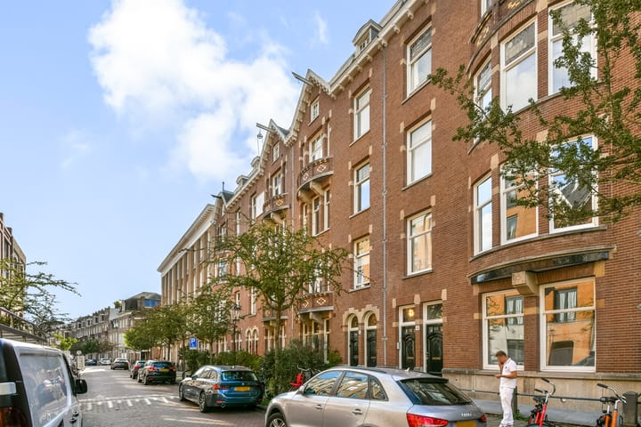 Appartement te huur: Pieter de Hoochstraat 14-2, Amsterdam
