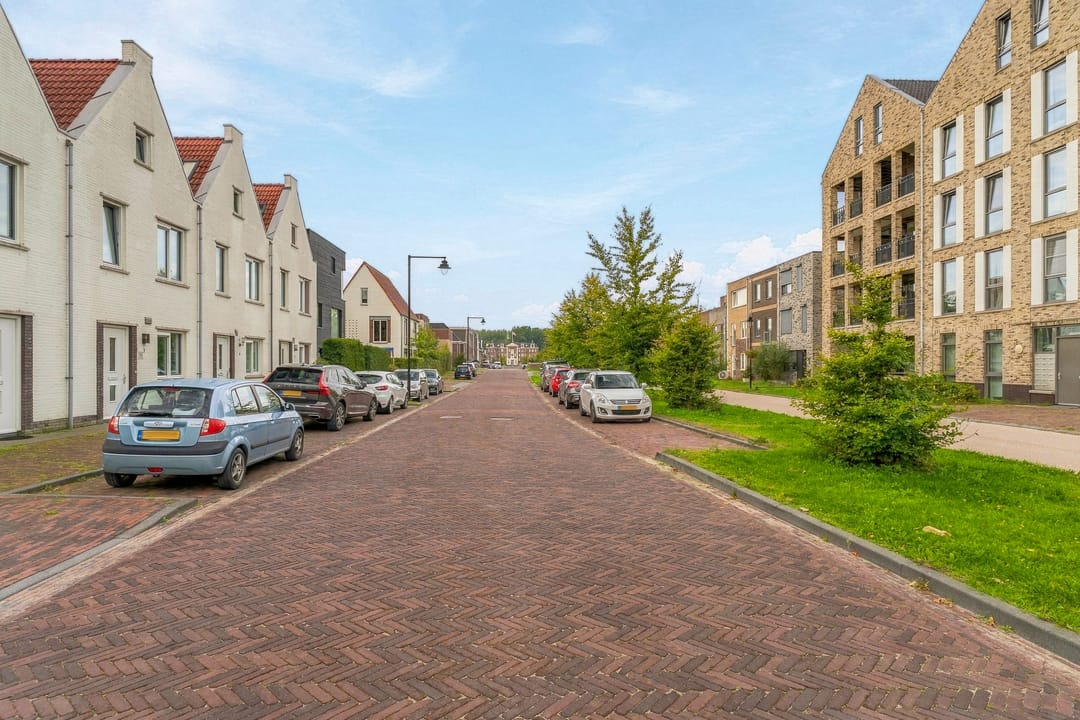 Photo 47 of Nobelstraat 38