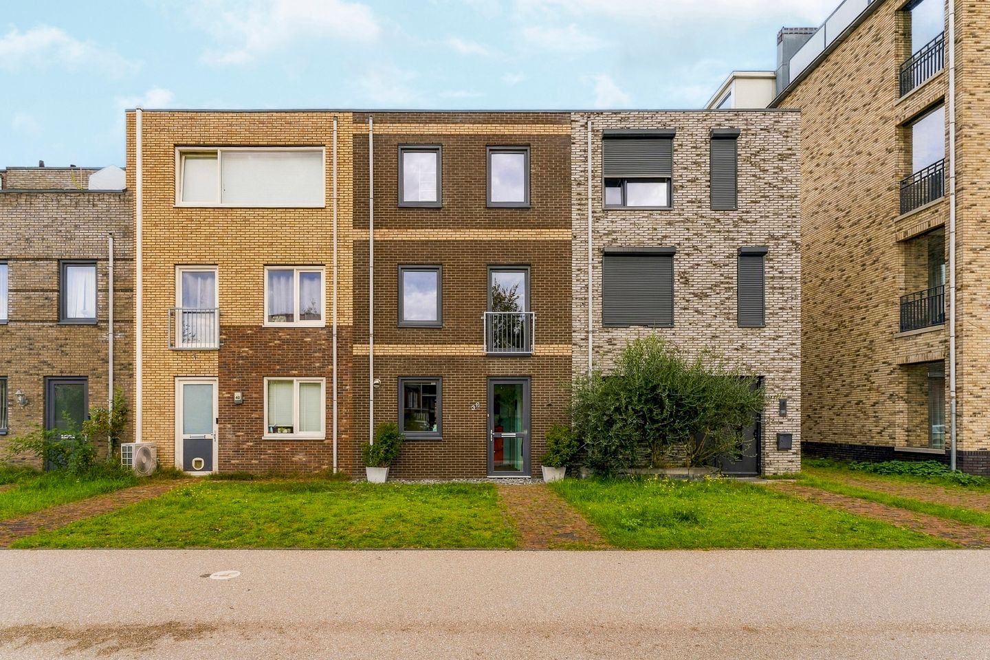 Photo 14 of Nobelstraat 38