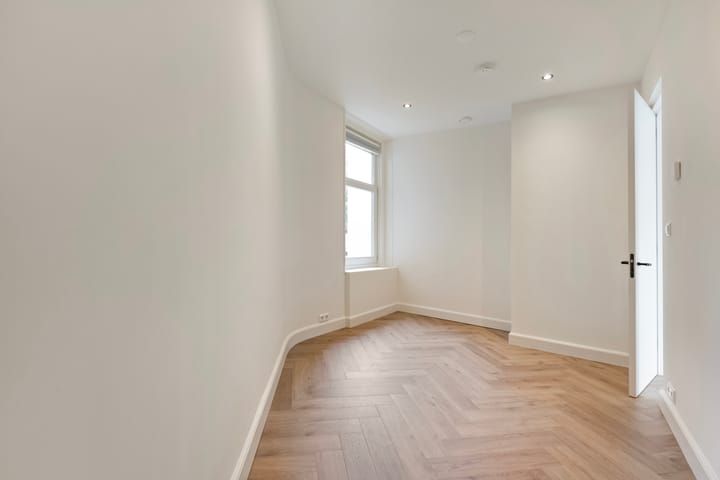 Appartement te koop: Brederodestraat 100-2, Amsterdam