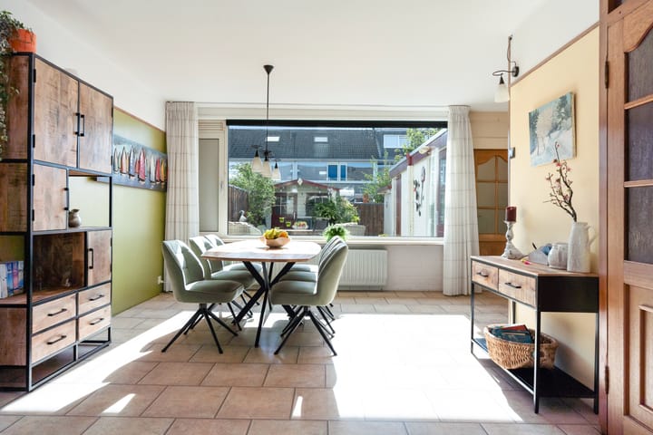 Tussenwoning te koop: Groenewater 5, Zoetermeer
