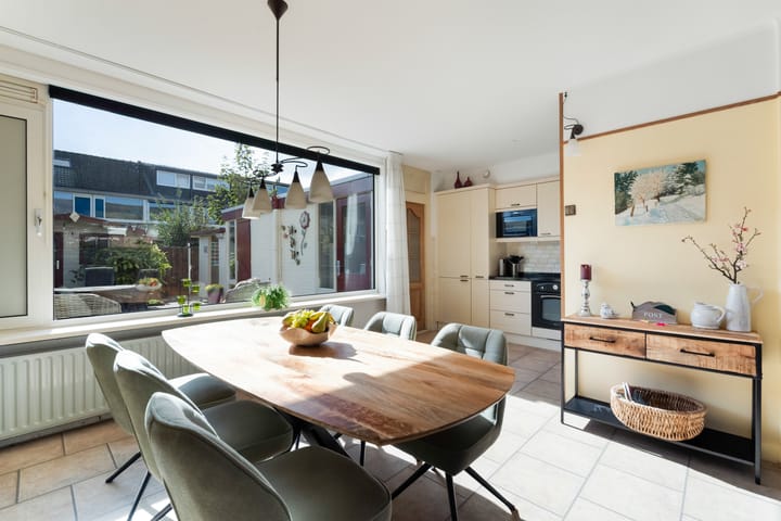 Tussenwoning te koop: Groenewater 5, Zoetermeer