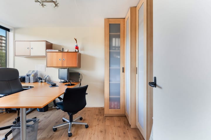 Tussenwoning te koop: Groenewater 5, Zoetermeer