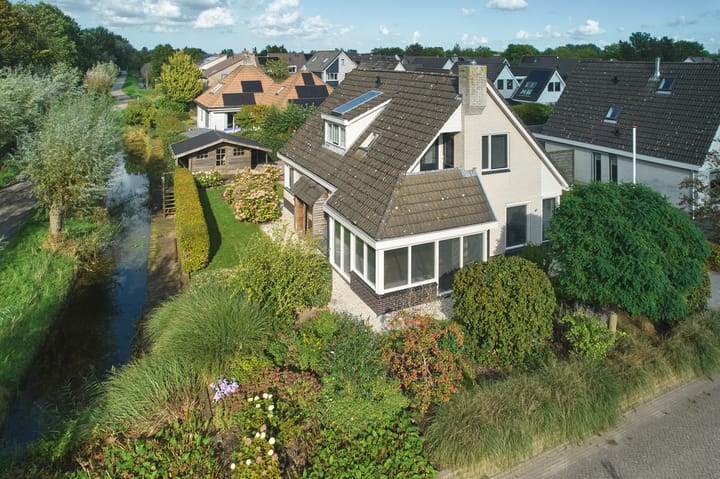 Vrijstaande woning te koop: Mercuriusbaan 16, Franeker