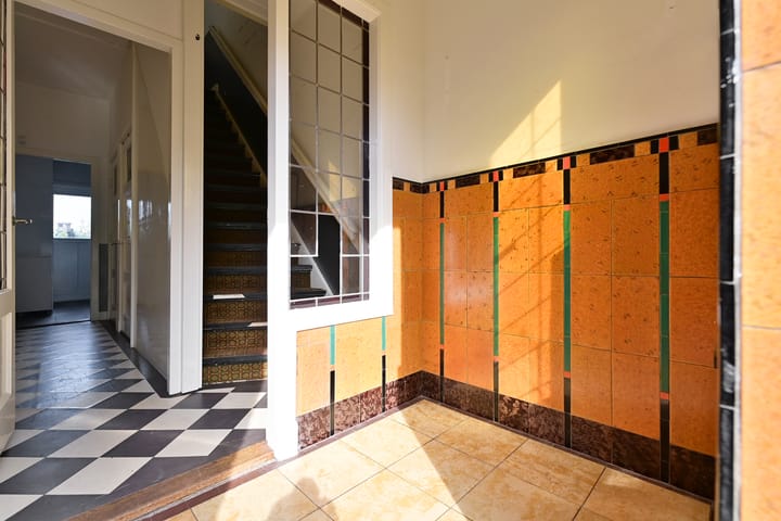 Tussenwoning te koop: H. Kamerlingh Onnesweg 33, Bussum