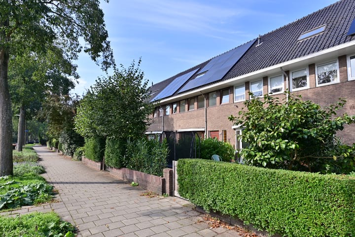 Tussenwoning te koop: H. Kamerlingh Onnesweg 33, Bussum