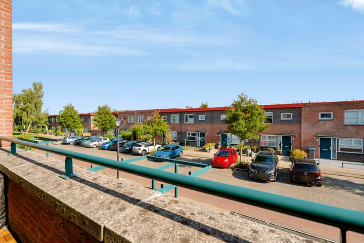 Tussenwoning te koop: Braassemermeer 14, Barendrecht