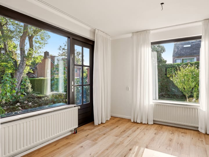 Twee-onder-één-kap te koop: Parallelweg 3, Heelsum
