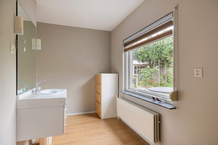 Hoekwoning te koop: Kloosterstraat 52, Loon Op Zand