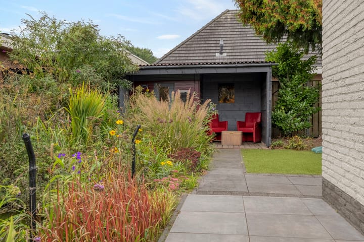 Hoekwoning te koop: Kloosterstraat 52, Loon Op Zand