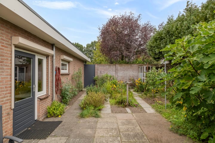 Hoekwoning te koop: Kloosterstraat 52, Loon Op Zand