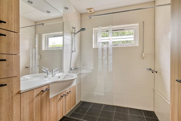 Hoekwoning te koop: Kloosterstraat 52, Loon Op Zand
