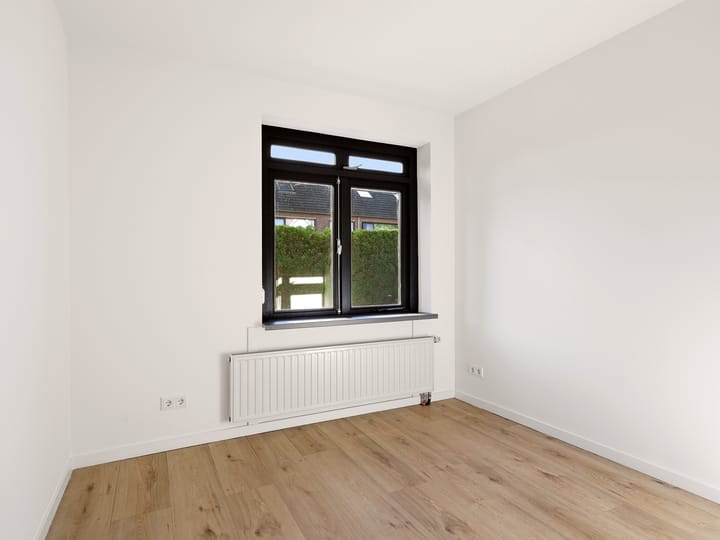 Twee-onder-één-kap te koop: Parallelweg 3, Heelsum
