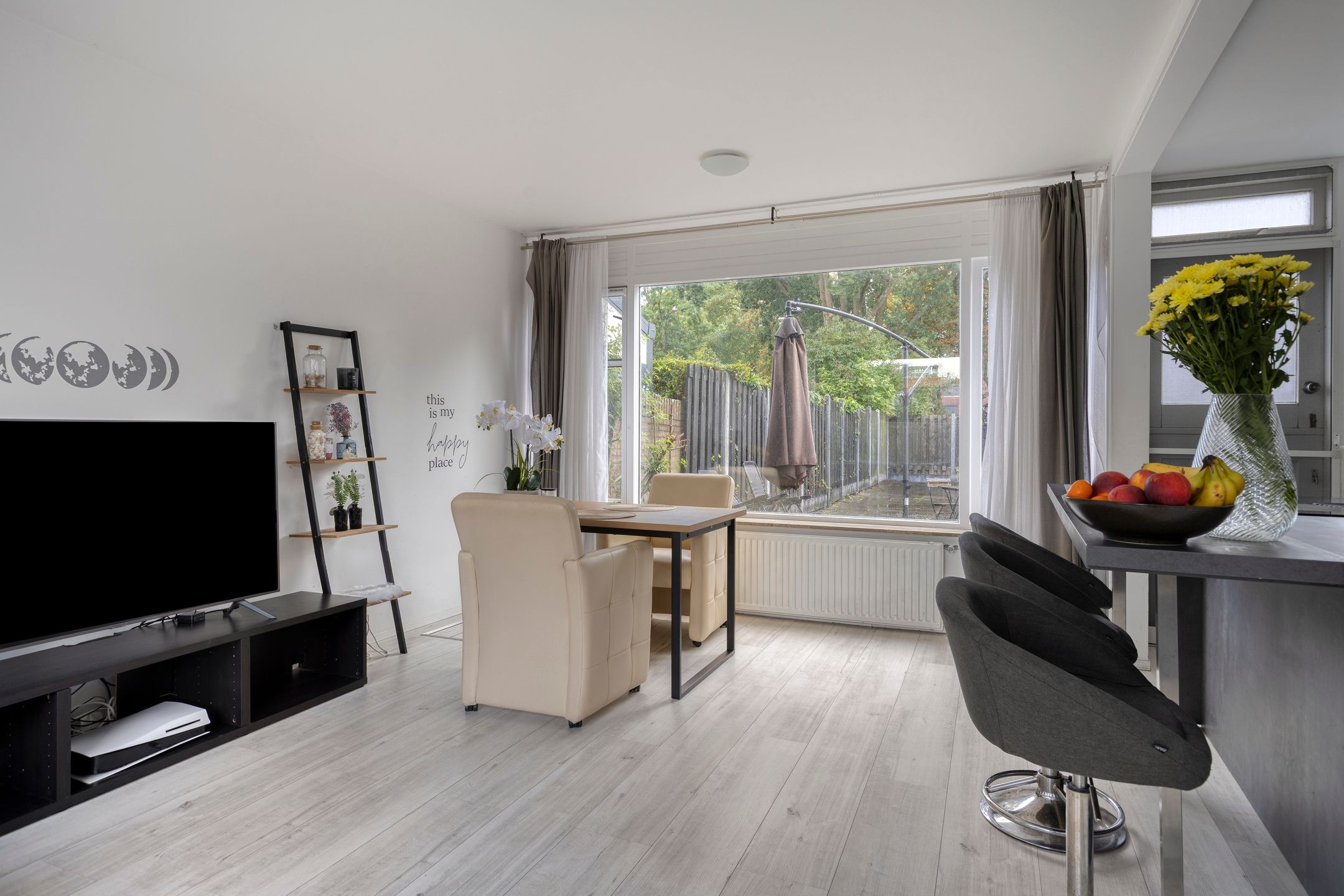 Photo 9 of Zwaluwstraat 4