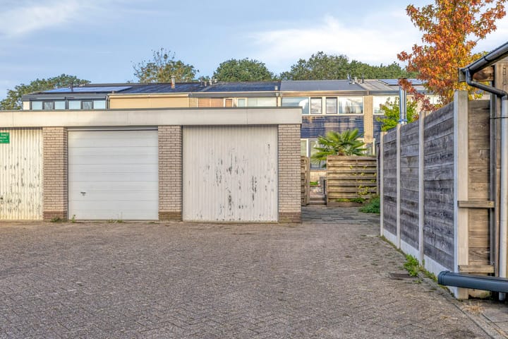 Tussenwoning te koop: 't Hoefje 25, Bruinisse