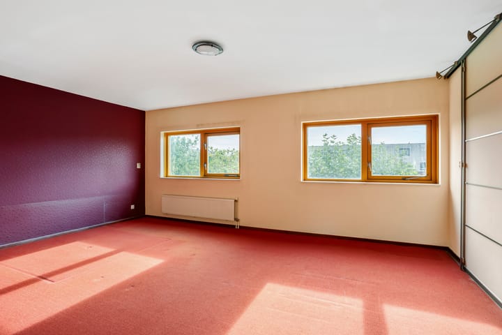 Hoekwoning te koop: Oude Middenweg 58, 'S-Gravenhage