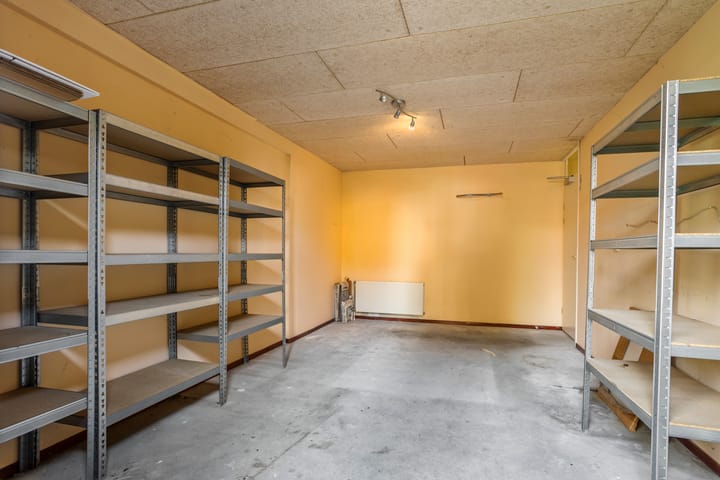Hoekwoning te koop: Oude Middenweg 58, 'S-Gravenhage