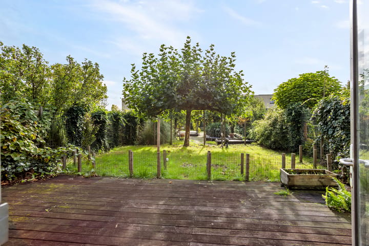 Hoekwoning te koop: Oude Middenweg 58, 'S-Gravenhage