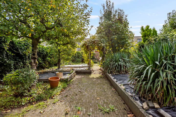 Hoekwoning te koop: Oude Middenweg 58, 'S-Gravenhage
