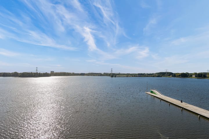 Appartement te koop: Koetsierbaan 381, Almere