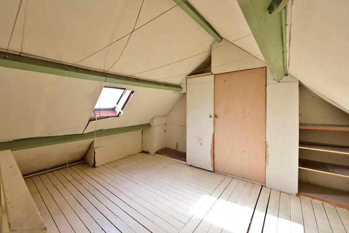 Tussenwoning te koop: Pelikaanstraat 4, Hilversum