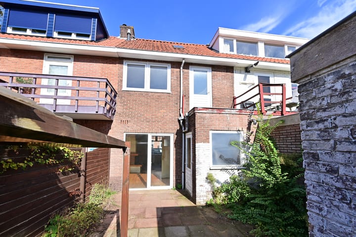 Tussenwoning te koop: Pelikaanstraat 4, Hilversum
