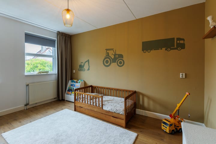 Tussenwoning te koop: Abe Lenstrastraat 13, Oldenzaal