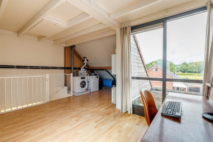 Tussenwoning te koop: Abe Lenstrastraat 13, Oldenzaal