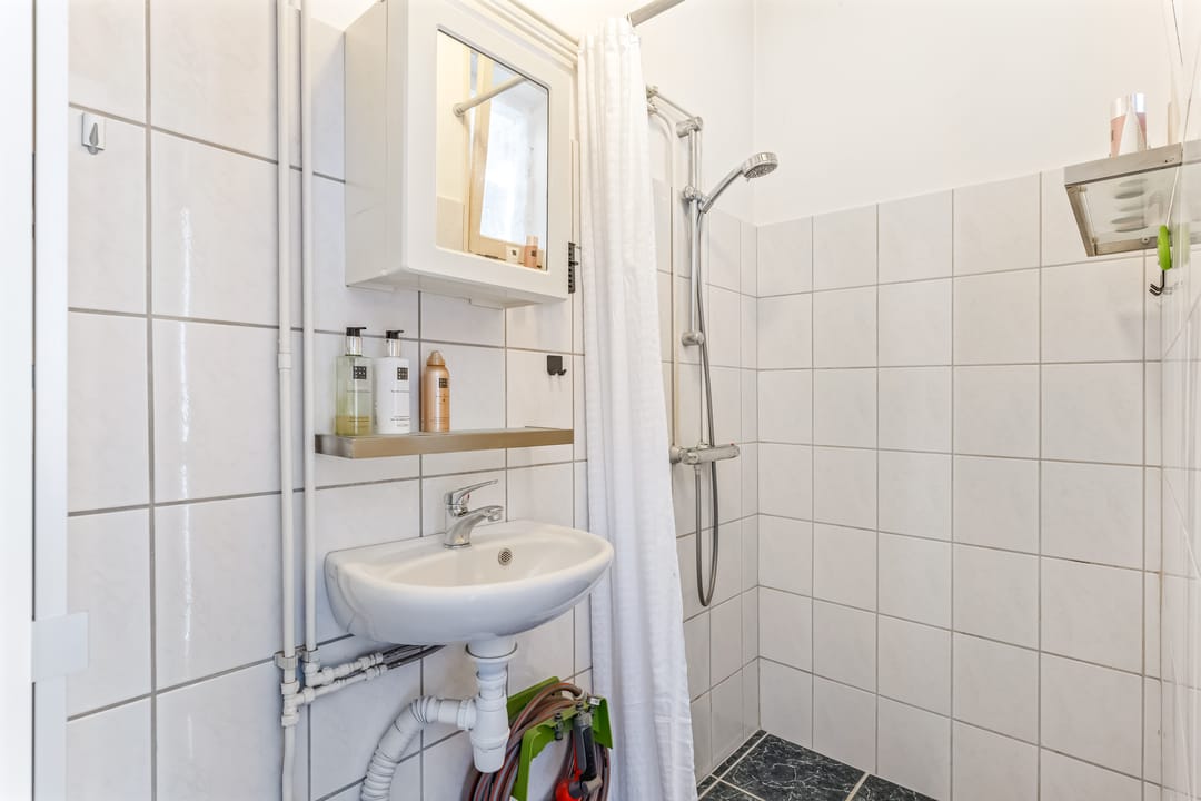 Photo 16 of Van Spilbergenstraat 11-C