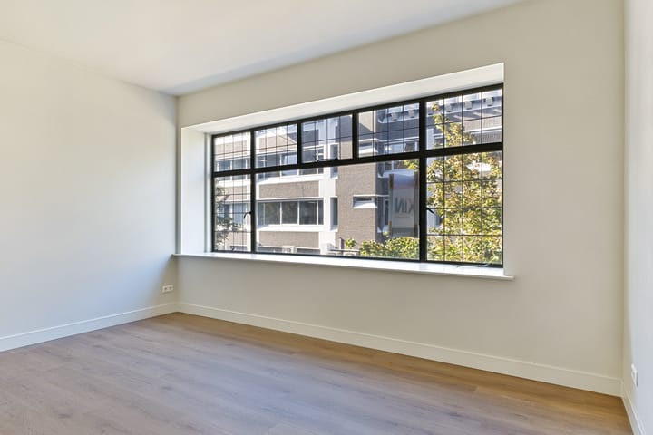 Appartement te huur: Stadhuisplein 329A, Tilburg
