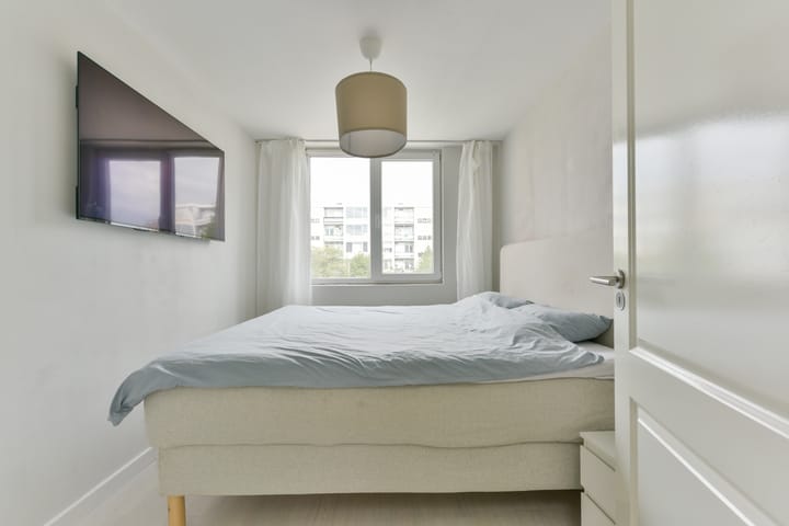 Tussenwoning te koop: Alexander de Grotelaan 236, Utrecht