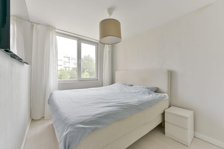 Tussenwoning te koop: Alexander de Grotelaan 236, Utrecht