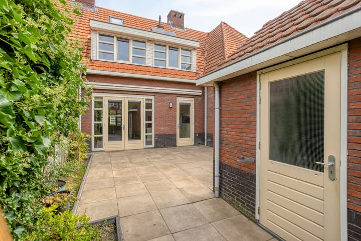 Photo 2 of Cornelis Bloemaertstraat 26