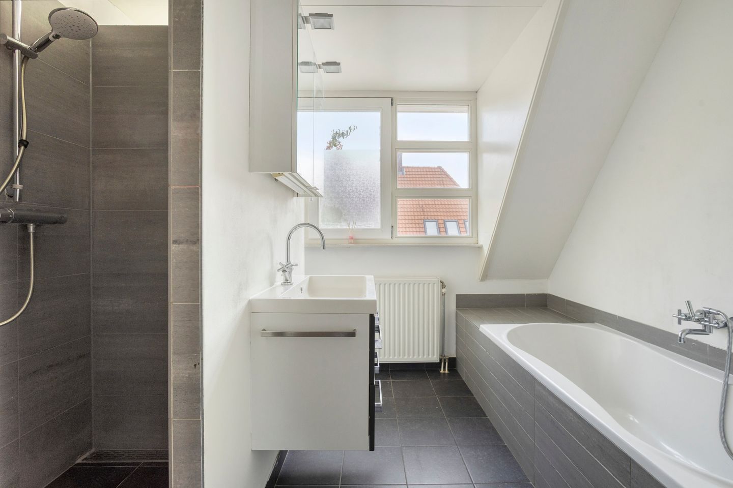 Photo 20 of Cornelis Bloemaertstraat 26
