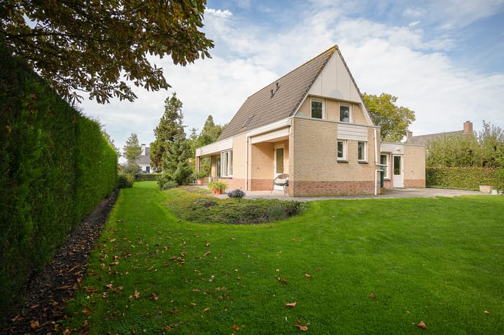 Photo 3 of Perzikstraat 12-A