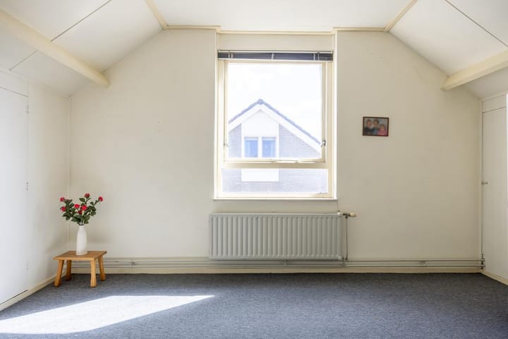 Tussenwoning te koop: Meester J.S. van Weerdenstraat 17, Leens