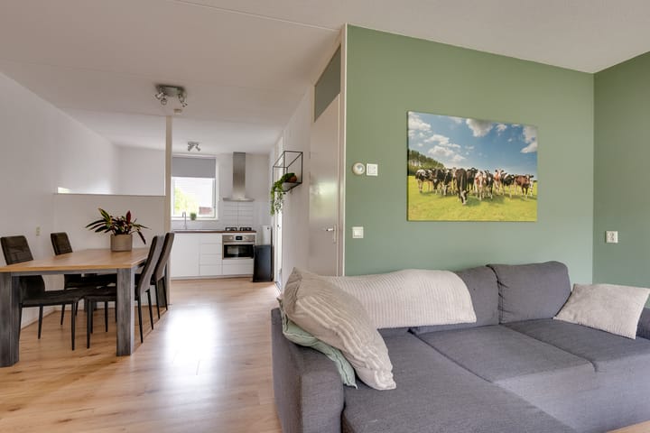 Tussenwoning te koop: Beunheugte 4, Assen