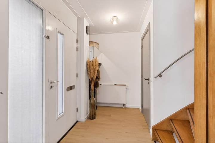 Photo 4 of Badhuisweg 39-B