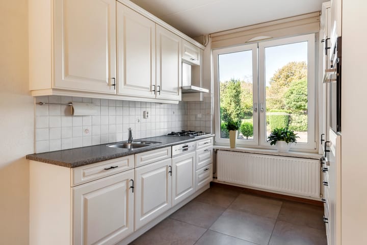 Tussenwoning te koop: Gerestein 16, Tiel