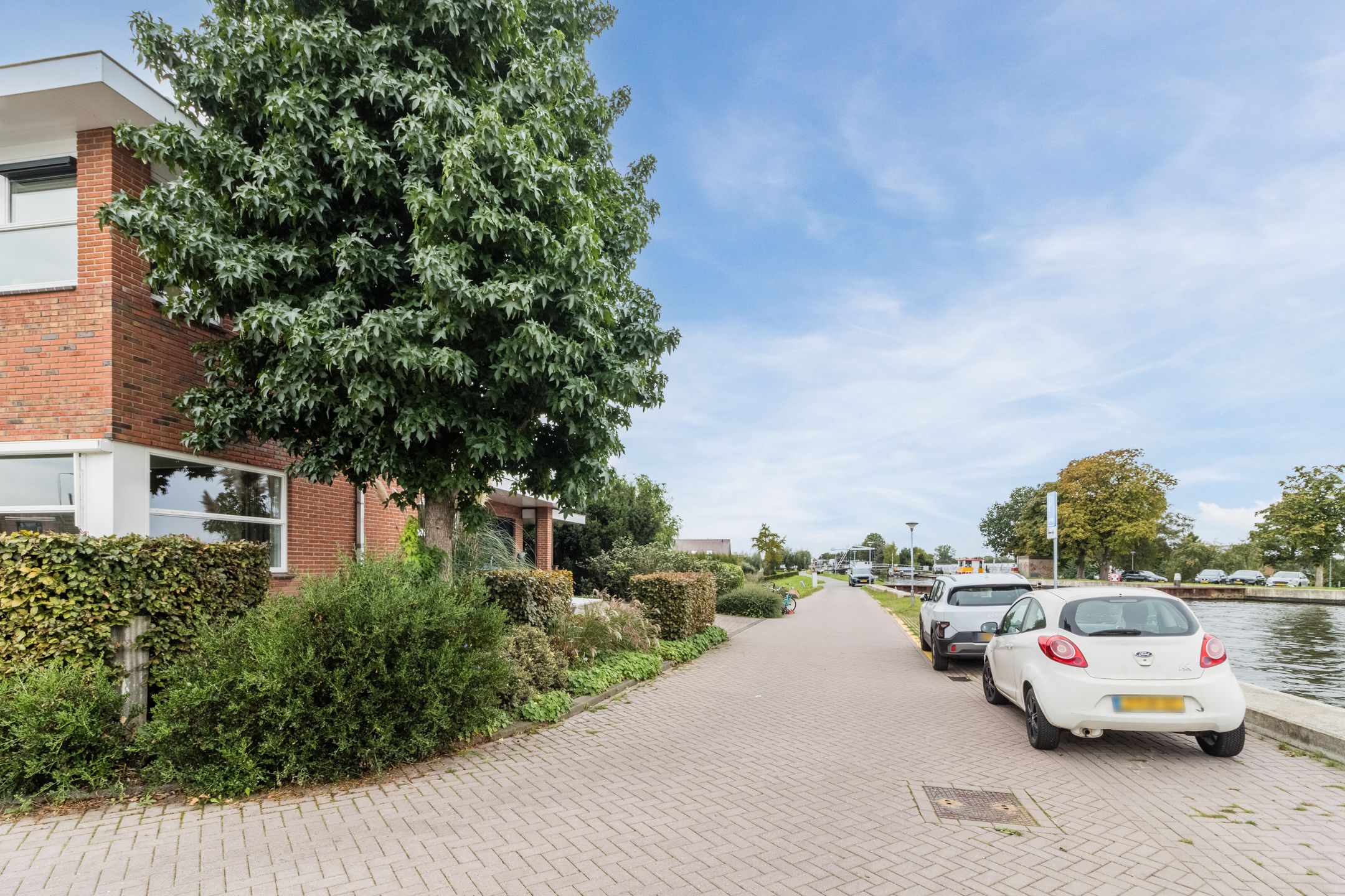 Photo 75 of Badhuisweg 39-B