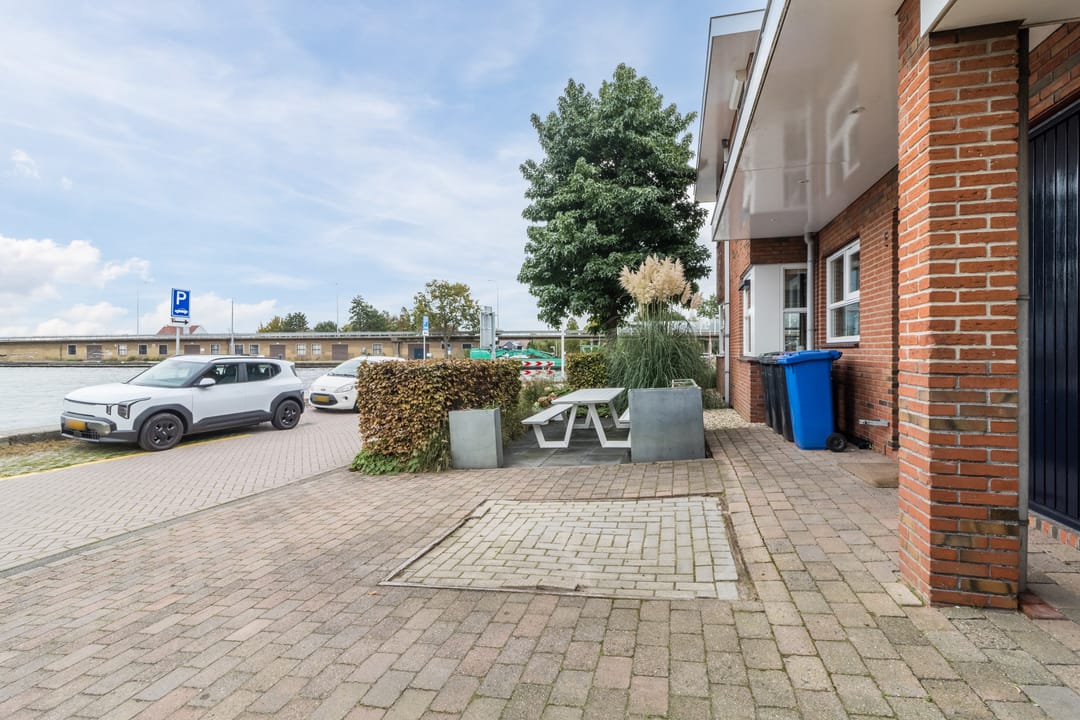 Photo 71 of Badhuisweg 39-B